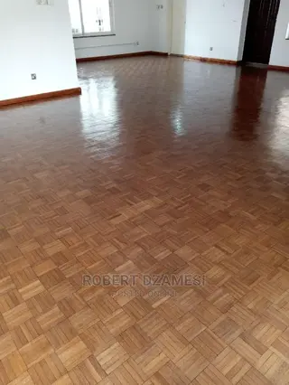 Wooden Floor Polishing