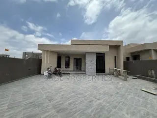 3bdrm House in Lake Side Estate for sale