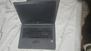 Laptop HP 14-dq1088wm 8GB Intel Core i5 HDD 128GB