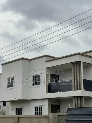 4bdrm Duplex in Bn Estate, Frafraha for sale