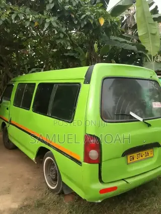 Hyundai H-100 2004 Green