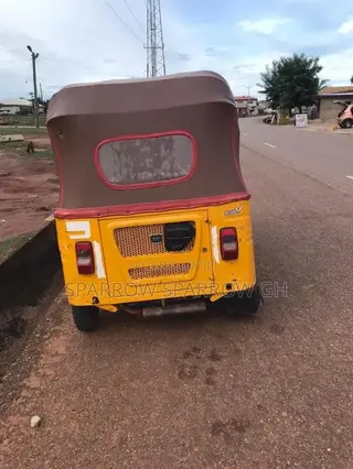 Bajaj RE 2022 Yellow