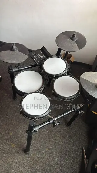 Alesis Nitro Max Mesh Electronic Drum Set
