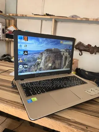 Laptop Asus F542UA 8GB Intel Core i7 SSD 256GB