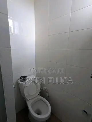 2bdrm Apartment in Arhin, Overhead for rent