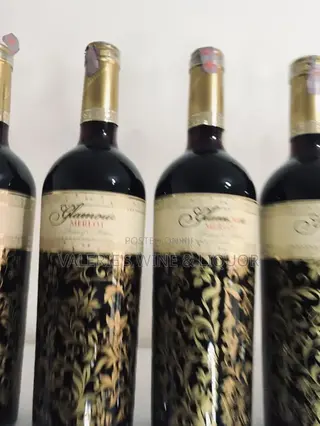 Glamour-Kazayak Merlot Dry Red Wine -14% Alc(Moldova)