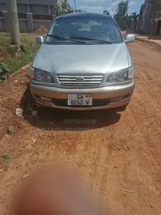 Toyota Picnic 1999 White