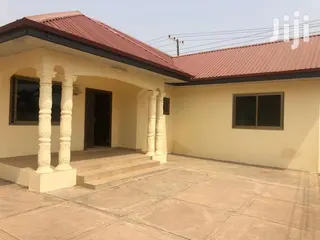 3bdrm House in Bronko Housing, Accra Metropolitan for rent