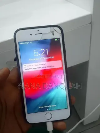 Apple iPhone 6 16 GB Silver