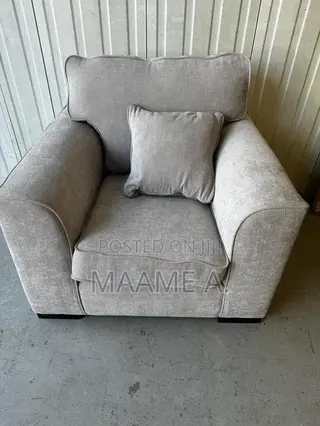 Single Seater Sofa With Pillow