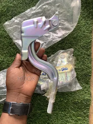 Hyundai Elantra 2016, 2017, 2018, 2019, 2020 Bonnet Inches Pair