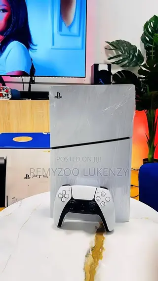 PS5 Slim Digital