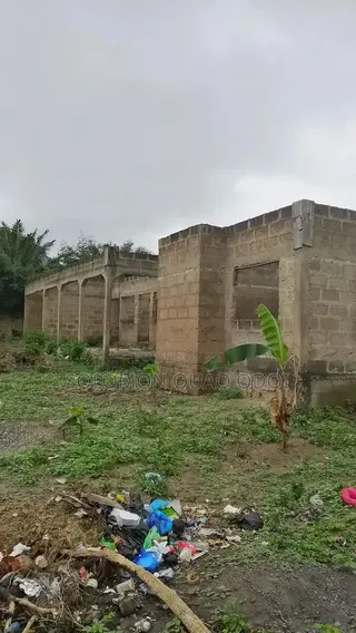 5bdrm House in Squado Ventures, Anyaa for sale