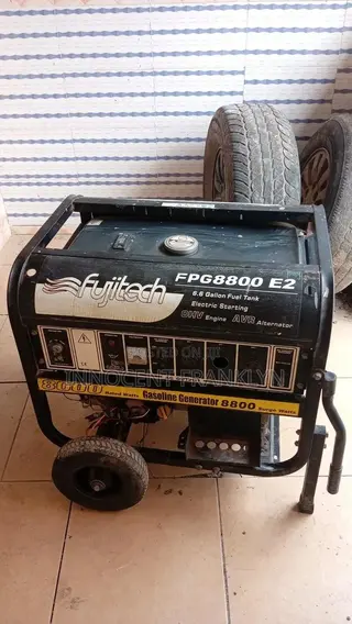 Fujitech FPG8800 E2 Gasoline Generator