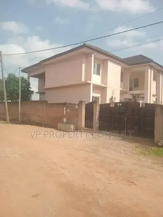 6bdrm House in Bawaleshie for sale