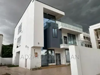 5 Bedroom Luxurious Houses for Sale