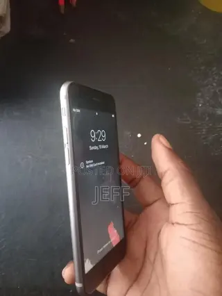 Apple iPhone 6s 16 GB Silver