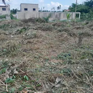 Plot With Fooutings for Sale at Kansa City
