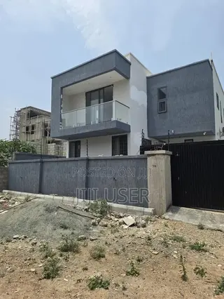 4bdrm House in Close To Hfc, Baatsona Total for sale