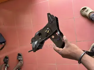 Nissan Hardbody Clutch Paddle