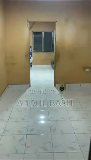 1bdrm Room & Parlour in Malejor for rent