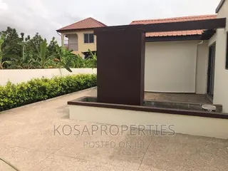 3bdrm House in Tema Community 22 for sale