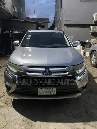 Mitsubishi Outlander 2016 Silver