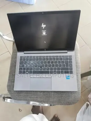 Laptop HP ZBook Firefly G8 8GB Intel Core i5 SSD 256GB