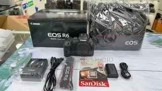 Eos R6 With Charger,Battery,Strap,Bag and Sd Card