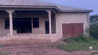 6bdrm House in Kumasi Metropolitan for sale