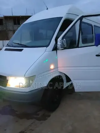 Mercedes-Benz Sprinter 2003 White