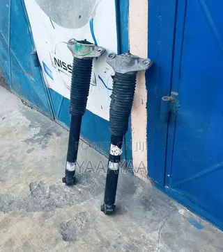 Hyundai Tucson Back Shocks