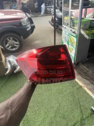 BMW 3 Series 2012-2015 Taillight Pair