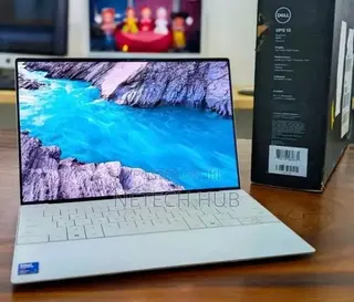 New Laptop Dell XPS 13 32GB Intel Core Ultra 7 SSD 1T