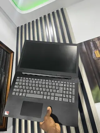 Laptop Lenovo Ideapad V14 IGL 8GB AMD SSD 256GB