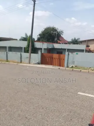 8bdrm House in Free Will Agency, Kumasi Metropolitan for sale
