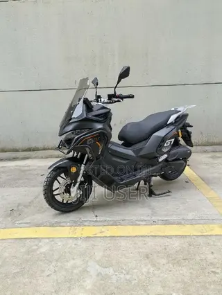 New Yamaha 2026 Black