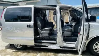 Hyundai Starex 2017 Silver