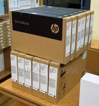 New Laptop HP OmniBook 5 Flip 8GB Intel Core 5 SSD 512GB