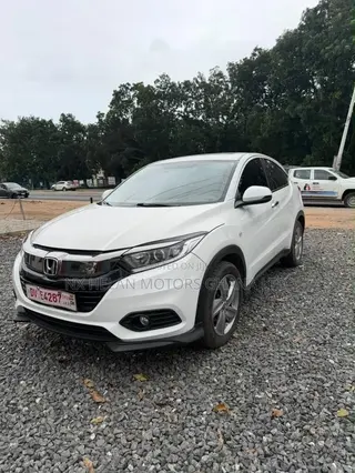 Honda Vezel 1.5 2WD 2021 White