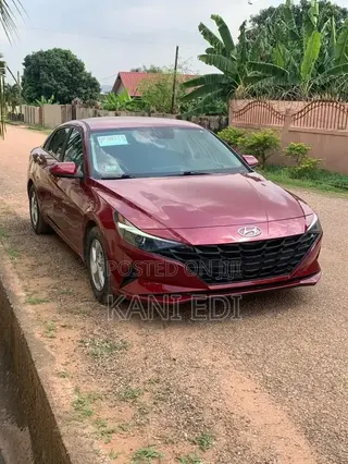 Hyundai Elantra 2021 Beige