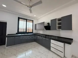 2bdrm Townhouse / Terrace in East Legon Hills, Boundary Road Area