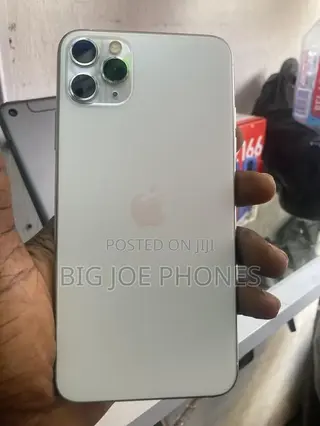 Apple iPhone 11 Pro Max 64 GB White