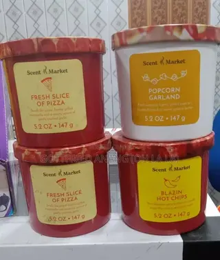 Scent Market Fresh Slice of Pizza Scented Jar Candle 5.2oz
