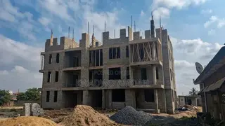 16bdrm Apartment in Community 25 for sale