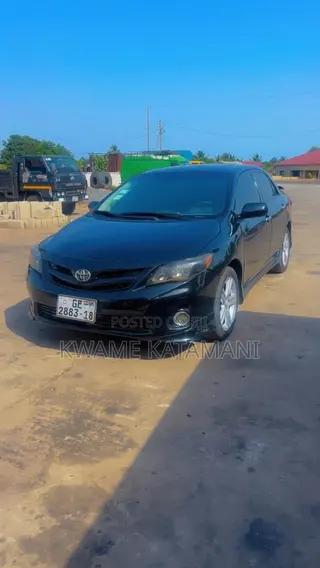 Toyota Corolla 2013 Black