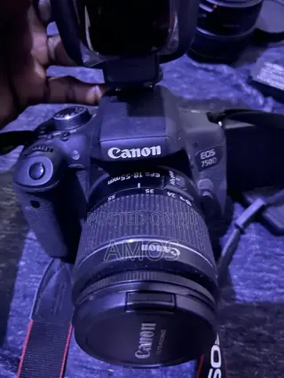 Canon EOS 750D DSLR Camera + 18-55mm Lens