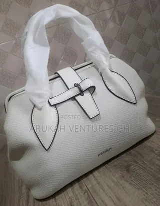 Ladies Hand Bag ( Pedra)