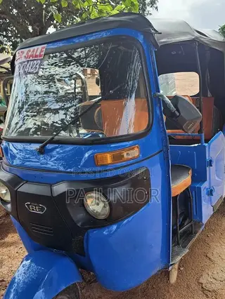 Bajaj RE 2025 Blue