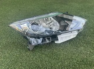 Nissan Qashqai J11 Headlight 2013 2014 2015 2016 2017 2018